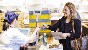 Eigene Restaurants: IKEA greift McDonalds an!