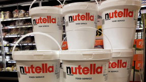 Bei diesem Supermarkt gibt es kiloweise Nutella im Eimer
