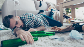 Heftige Katerstimmung: Ist es eine Alkoholallergie?