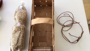 Vogelfutterspender für den Garten bauen