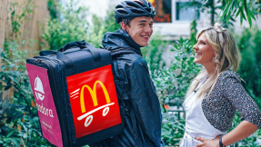 McDonalds liefert jetzt Burger frei Haus!