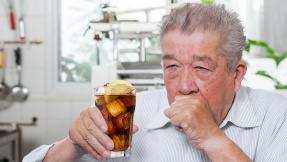 Gefährliche Cola light: Demenz und Schlaganfall durch Süßstoffe?