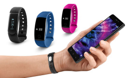 Medion: Neue Fitnessarmbänder und Sportswatch
