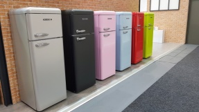 Trendig: Schneider bringt Farbe in die Küchenzeile