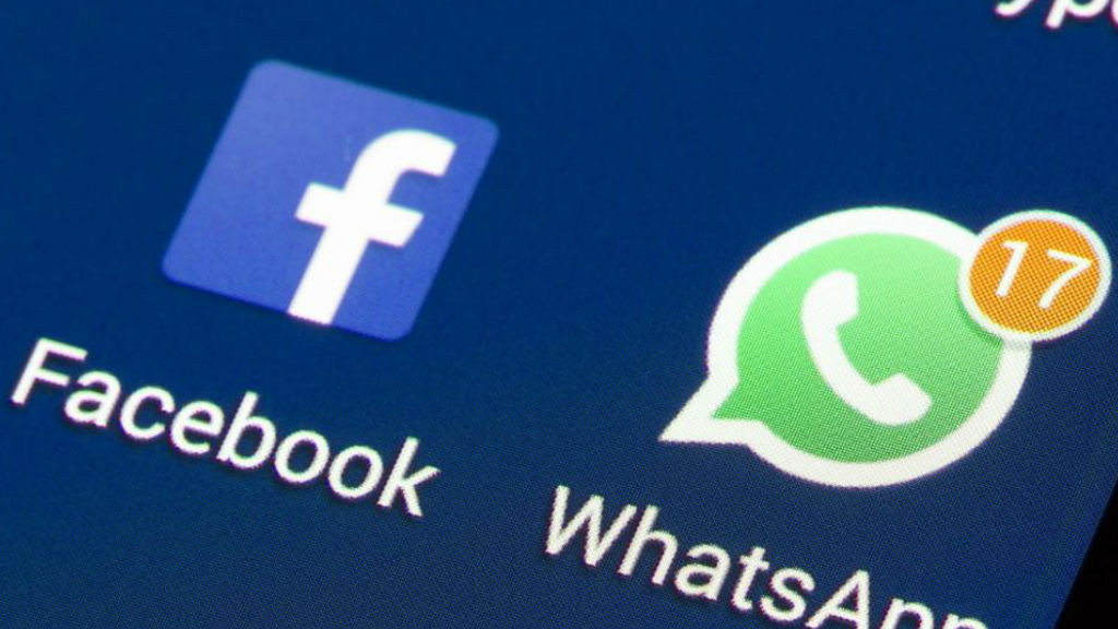 Messaging-Dienst: WhatsApp mit Facebook-App verknüpft