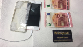 iPhone steckte einen Monat im Klo fest  und funktioniert