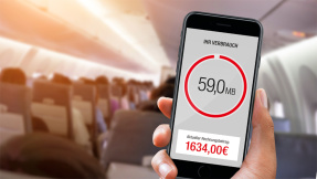 Surfen im Flugzeug: Das kann teuer werden
