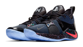 Nike PG-2: Coole Sneaker im PlayStation-Design kommen!