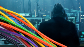 Übers Stromkabel gehackt: Neue PowerHammer-Attacke