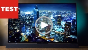 Panasonic TX55FZW954: OLED-TV mit Soundbar im Test
