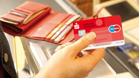 Sparkasse: Mobiles Bezahlen mit der App kostet extra!