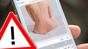 Nacktfotos per WhatsApp: Das kann teuer werden!