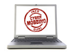 Wie sinnvoll sind Cybermobbing-Versicherungen?