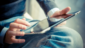 Günstig unterwegs surfen: Internet für Notebook und Tablet