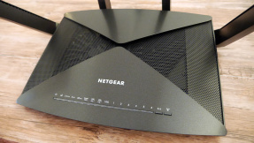 Nighthawk X10: Netgear-Router im Labor-Test