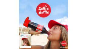 PR-Gag: Coca-Cola entwickelt Selfie-Flasche