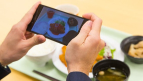 Sony-Handy-App: Schonungslos Fettmacher entlarven!