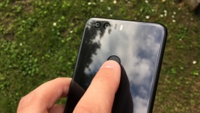 Android: Fingerabdrucksensor aufbohren