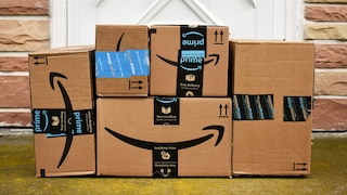 Amazon-Pakete vor Haustür
