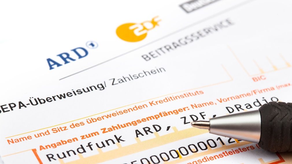 Rundfunkbeitrag: Befreien lassen statt doppelt zahlen - COMPUTER BILD