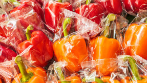 Absurd: Diese Plastik-Verpackungen gehören verboten!