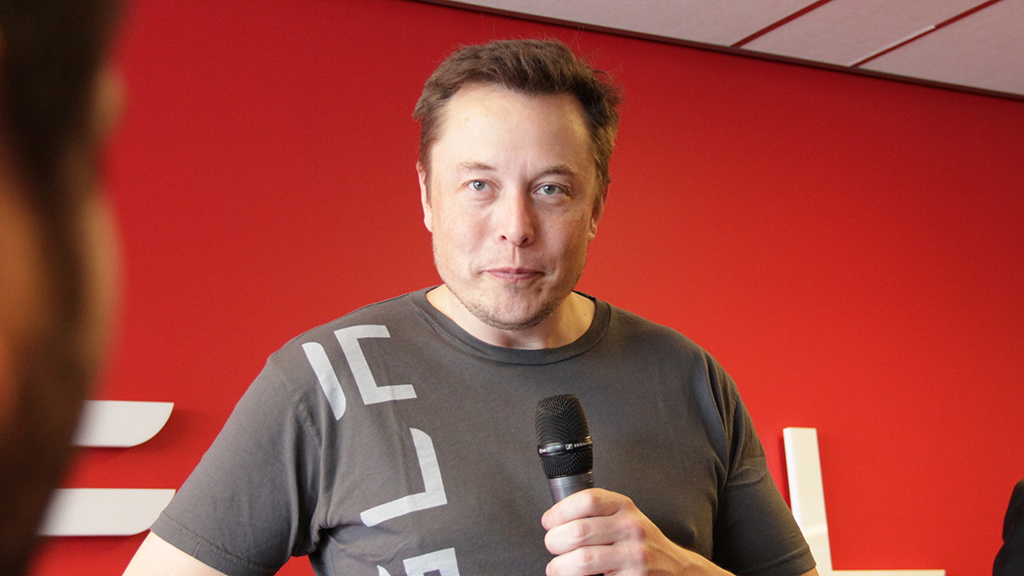 Höhlen-Drama: Elon Musk flippt auf Twitter aus! - COMPUTER BILD