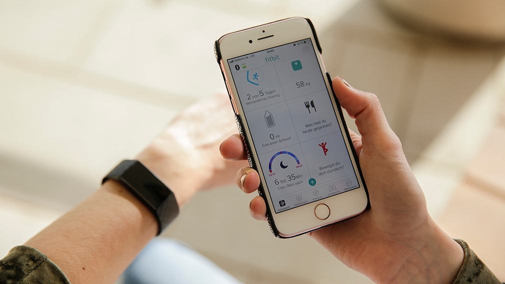 Fitbit-App auf einem Smartphone