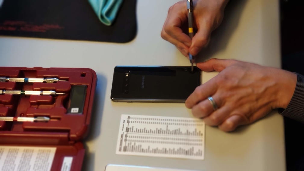 Galaxy S10 Plus im Kratztest