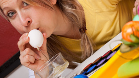 Eier ausblasen zu Ostern – die besten Tripps