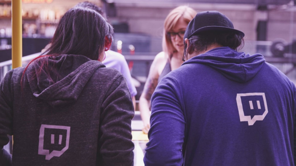 Мерч хозяева твич. Инсайдер twitch. Фото для твича. Фолловеры твич. Twitch store.