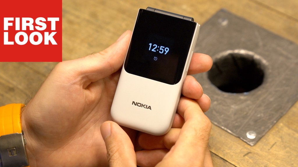 Nokia 2720 Flip im Test: Klapphandy mit WhatsApp - COMPUTER BILD
