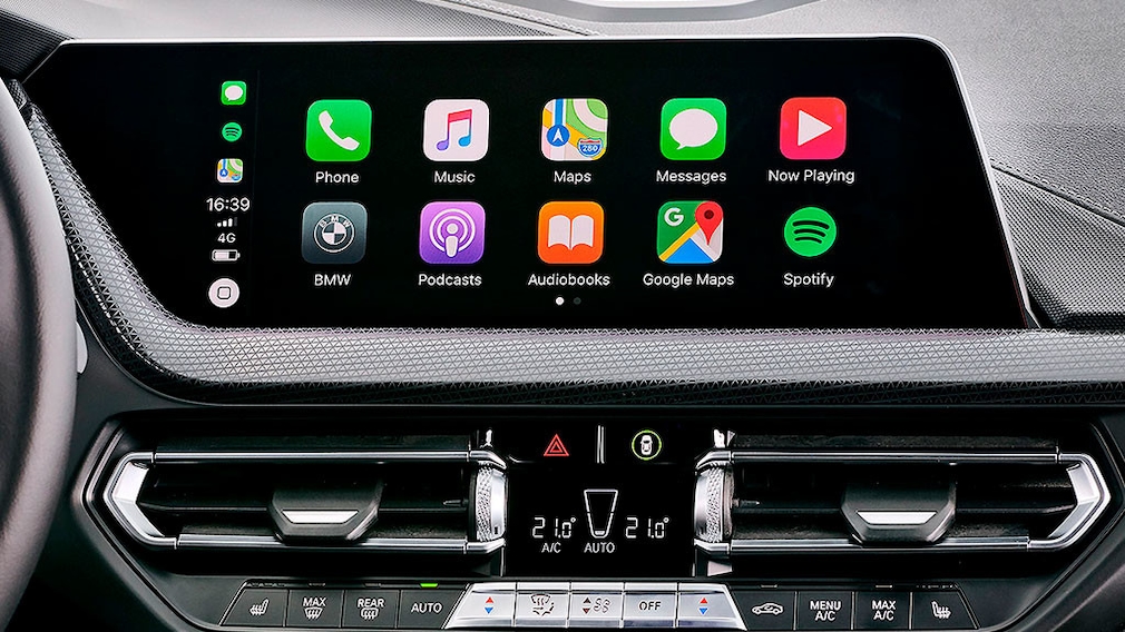 Apple CarPlay Interface in einem Fahrzeug von BWM.