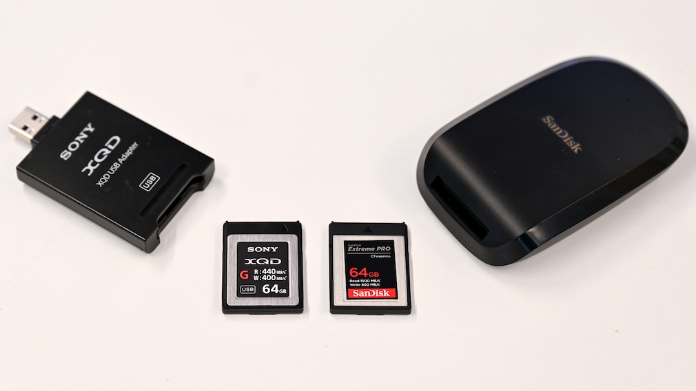 Sandisk CFexpress und Sony XQD mit Lesegeräten