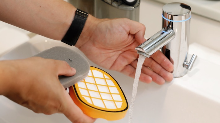 Akkusauger im Test, Filter waschen