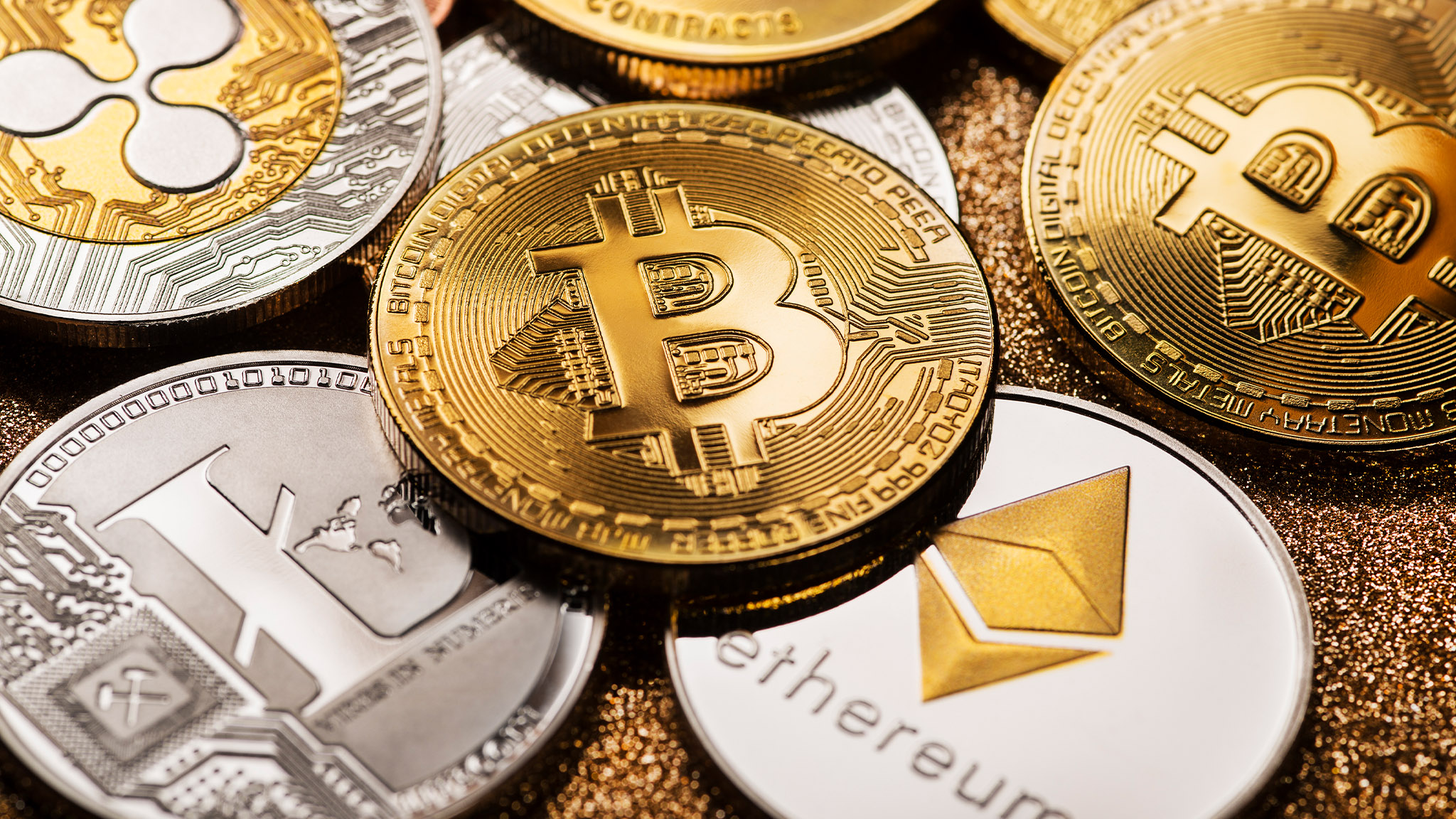 Wie kann ich in bitcoin investieren mit wenig geld
