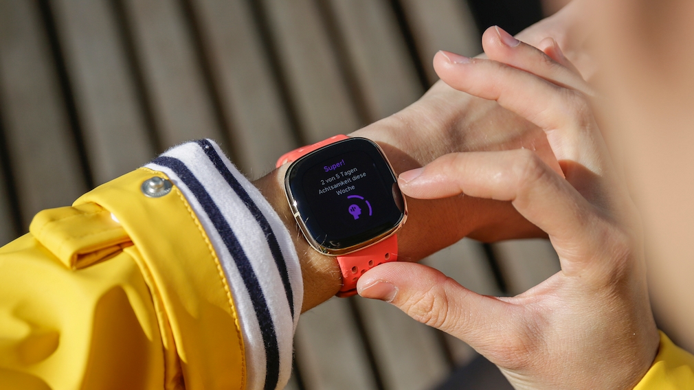 Fitbit Sense: Test der Health Watch mit EKG-Funktion Die Fitbit Sense hat Gesundheitsfunktionen auf Lager.