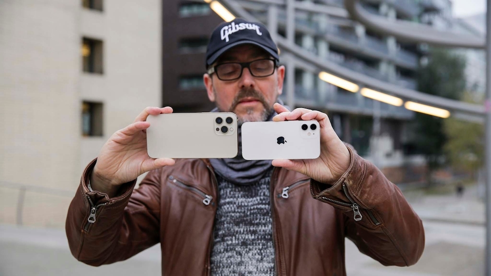iPhone 12 Pro Max vs. 12 Mini