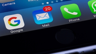 E-Mail-Icon auf dem iPhone-Display