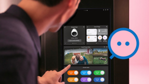 SmartThings und Nest-Kamera auf einen Samsung-Kühlschrank © Samsung