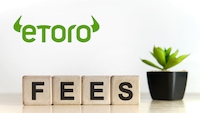eToro-Gebühren: Das kostest Social-Trading eToro-Gebühren: Der Aktienkauf ist kostenlos, doch eToro verdient am Spread.