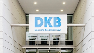 Eingang DKB-Zentrale in Berlin