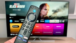Amazon Fire TV Max im Test: Die neue Fernbedienung hat nun vier Direkt-Tasten für Streaming-Angebote.