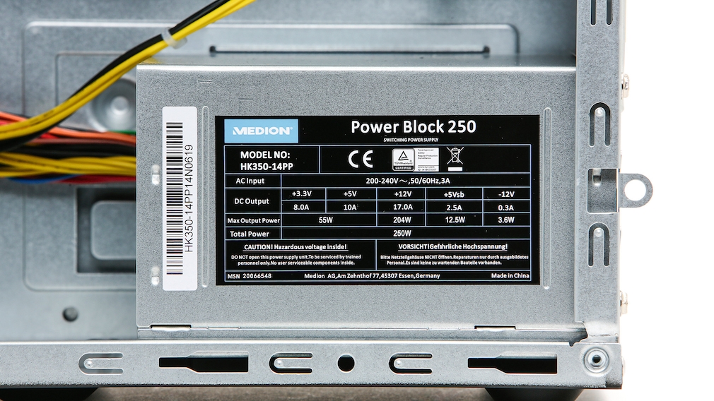 Aldi PC Medion Akoya P53004 in the test: A lot of steam thanks to AMD CPU! It's a shame: the power supply only offers 250 watts of power. Aldi PC Medion Akoya P53004 in the test: A lot of steam thanks to AMD CPU! It's a shame: the power supply only offers 250 watts of power.