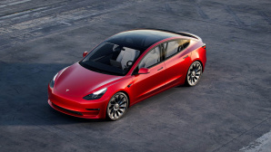 Tesla: Model 3 © Tesla