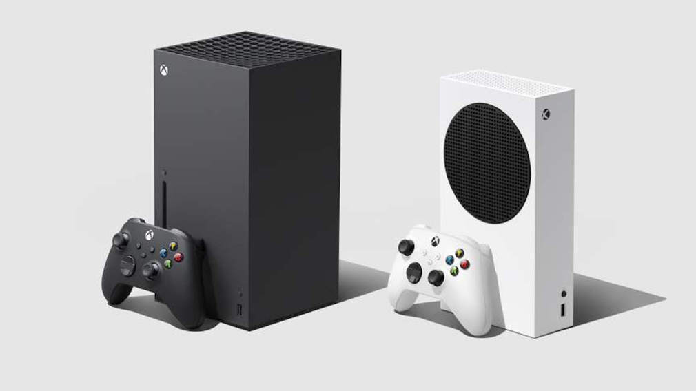 Xbox Series X und Series S vor grauem Hintergrund.