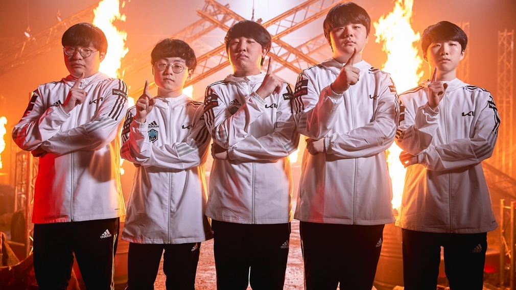 LoL Worlds 2021: DAMWON & EDG im Finale - COMPUTER BILD