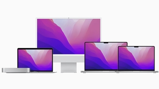 Macs von Apple vor grauem Hintergrund.