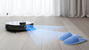 Ecovacs Deebot T9 Aivi saugt und entdeckte Hausschuhe © Ecovacs