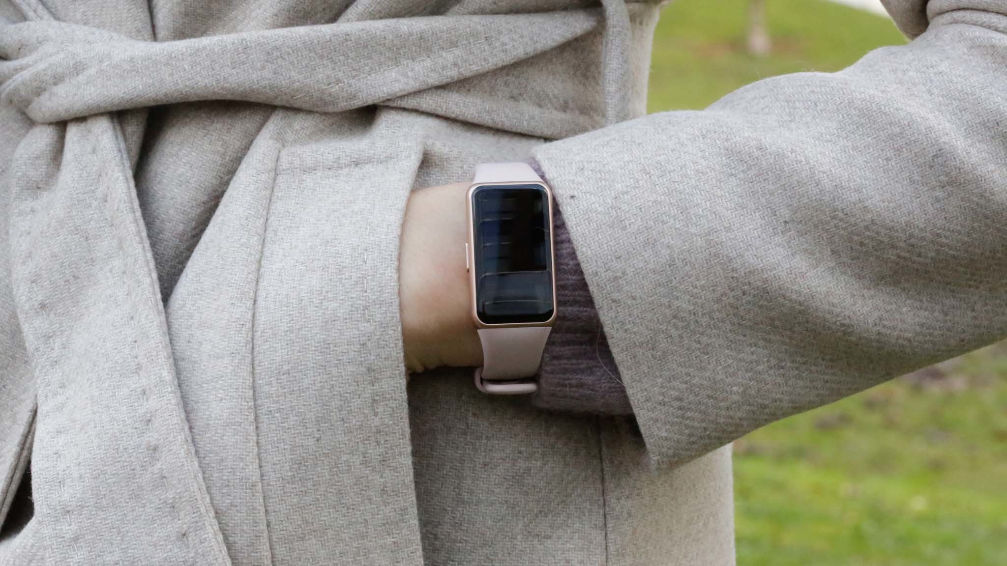 Huawei Band 6: Test – ein Armband für Sparfüchse - COMPUTER BILD