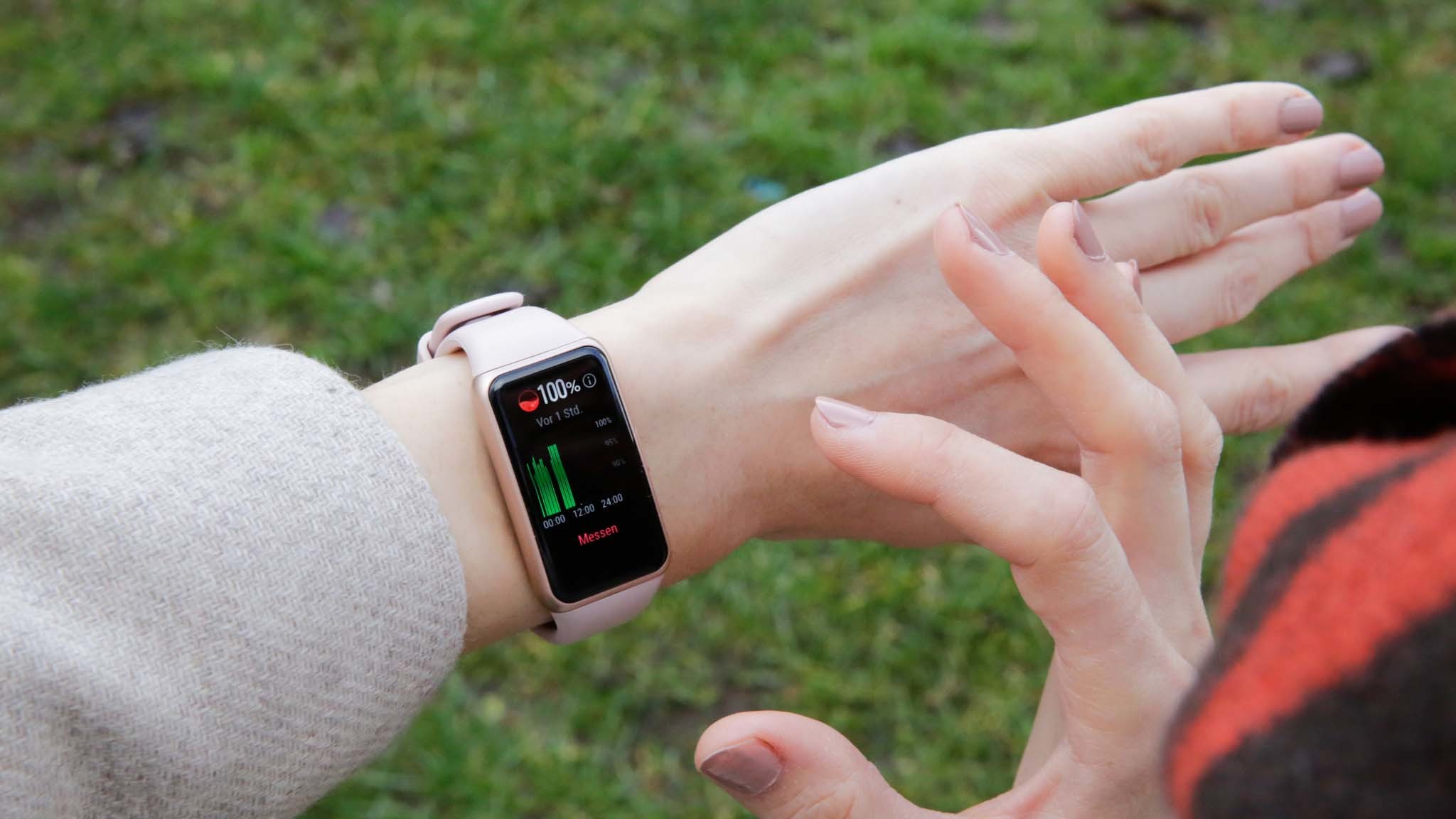 Huawei Band 6 Test ein Armband f r Sparf chse COMPUTER BILD